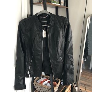 ✨✨SOLD✨✨NWT express leather jacket